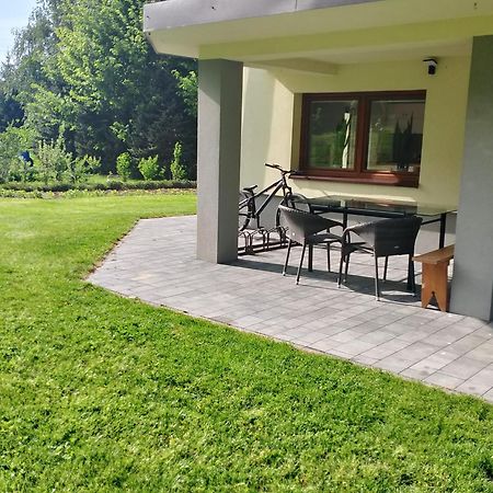 Apartament Z Ogrodem Przemyśl Buitenkant foto
